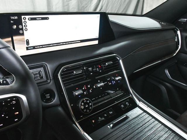 2025 Nissan Armada Platinum Reserve - 23009345 - 42