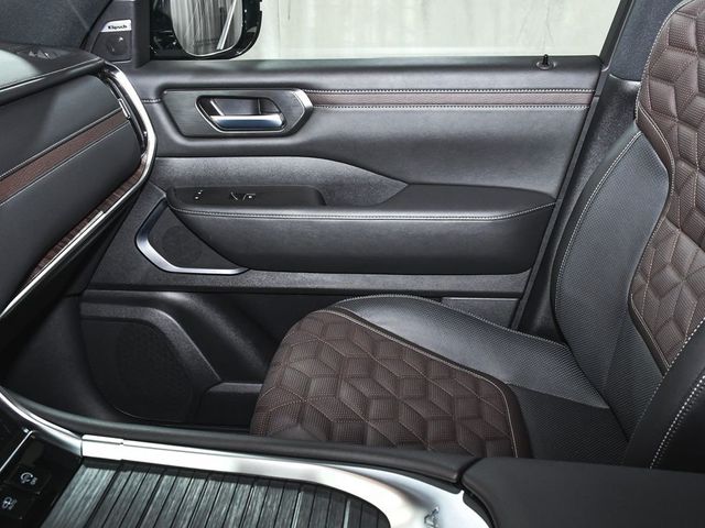 2025 Nissan Armada Platinum Reserve - 23009345 - 46