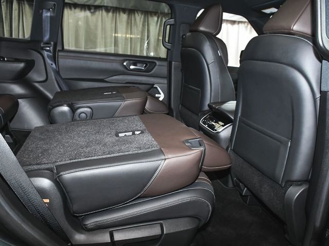 2025 Nissan Armada Platinum Reserve - 23009345 - 61