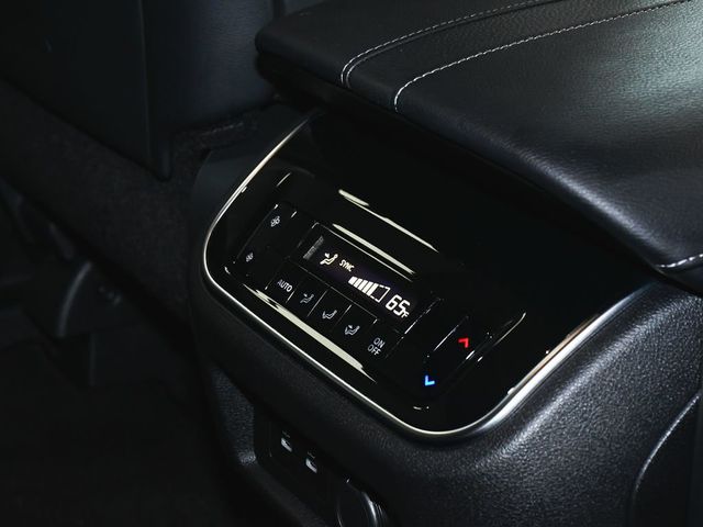 2025 Nissan Armada SV - 23071451 - 39