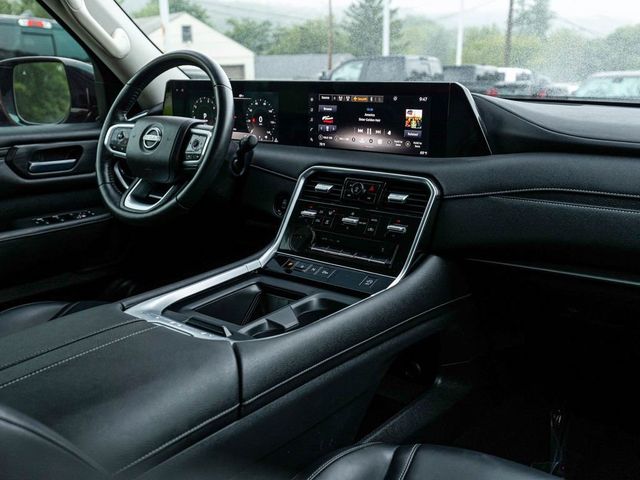 2025 Nissan Armada SV - 23078054 - 32