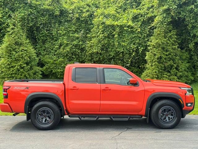 2025 Nissan Frontier Crew Cab 4x2 PRO-X - 23063105 - 9