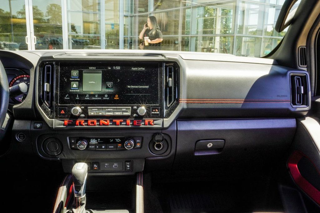 Nissan Frontier photo 18