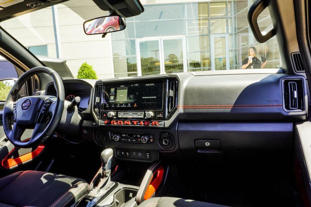 Nissan Frontier photo 19