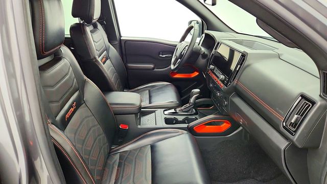 2025 Nissan Frontier Crew Cab 4x2 PRO-X - 23098099 - 24