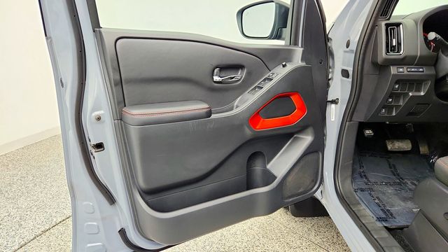2025 Nissan Frontier Crew Cab 4x2 PRO-X - 23094200 - 9