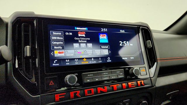 2025 Nissan Frontier Crew Cab 4x2 PRO-X w/ Drop-In Bed Liner & Bumper Step - 23094200 - 17