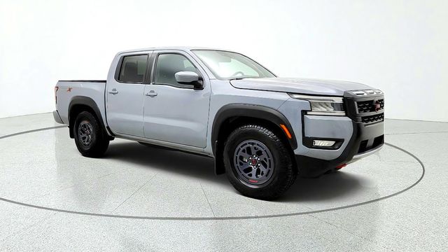 2025 Nissan Frontier Crew Cab 4x2 PRO-X w/ Drop-In Bed Liner & Bumper Step - 23094200 - 2