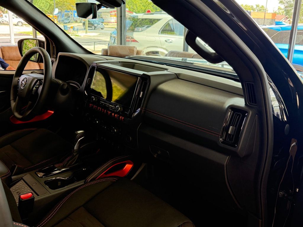 2025 Nissan Frontier Crew Cab 4x4 PRO-4X - 23072571 - 20