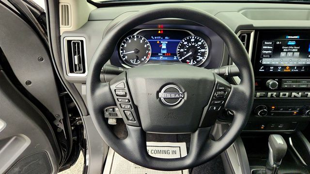 2025 Nissan Frontier Crew Cab 4x4 SV - 23010098 - 12