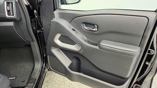2025 Nissan Frontier Crew Cab 4x4 SV - 23010098 - 24