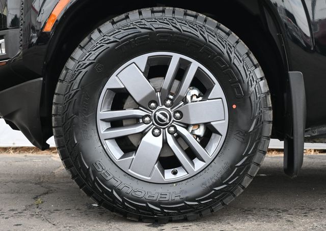2025 Nissan Frontier Crew Cab SV - 23045702 - 6