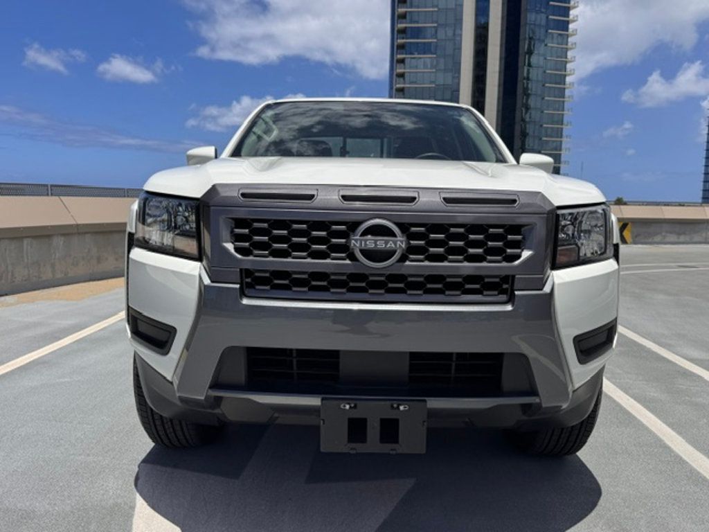 2025 Nissan Frontier SV Crew Cab, 1-Owner, V6, Ultra Low Mileage! 4x2 - 23032852 - 9