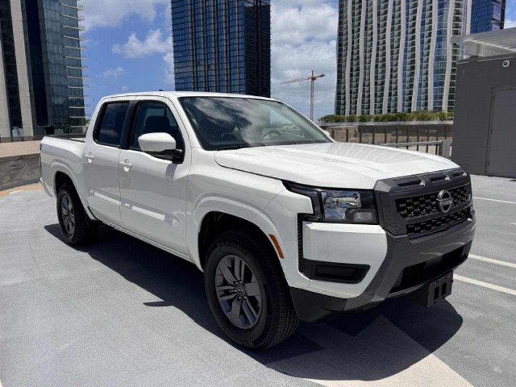 2025 Nissan Frontier SV Crew Cab, 1-Owner, V6, Ultra Low Mileage! 4x2 - 23032852 - 10
