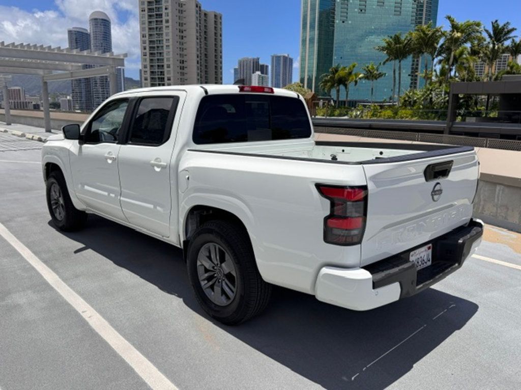 2025 Nissan Frontier SV Crew Cab, 1-Owner, V6, Ultra Low Mileage! 4x2 - 23032852 - 19