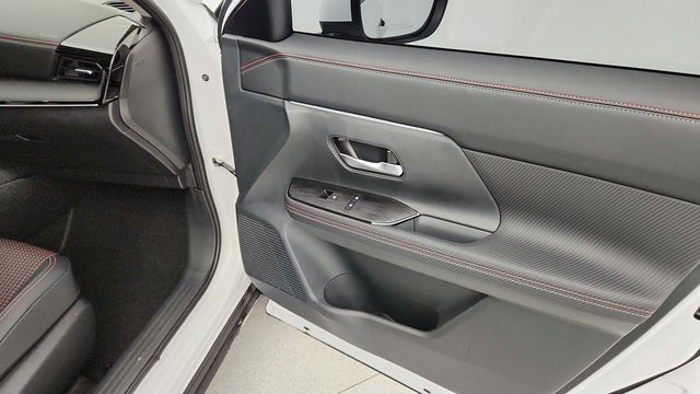 2025 Nissan Kicks  - 22949235 - 25