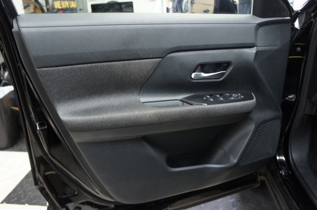 2025 Nissan Kicks 1-Owner, SV,  Balance of factory warranty - 23023657 - 13