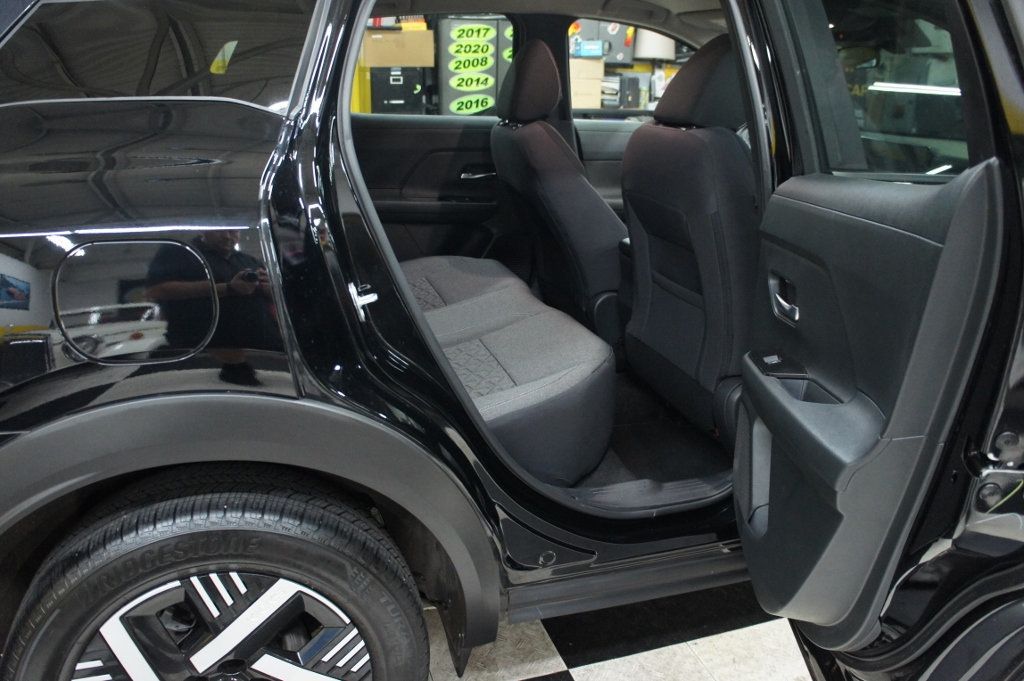 2025 Nissan Kicks 1-Owner, SV,  Balance of factory warranty - 23023657 - 31