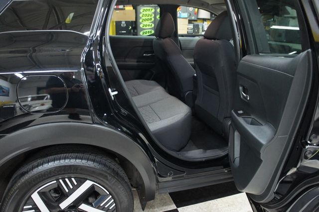 2025 Nissan Kicks 1-Owner, SV,  Balance of factory warranty - 23023657 - 31