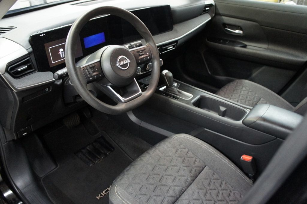 2025 Nissan Kicks 1-Owner, SV,  Balance of factory warranty - 23023657 - 4