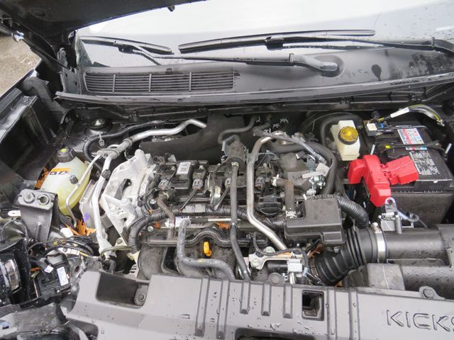 2025 Nissan Kicks S AWD - 22965783 - 9