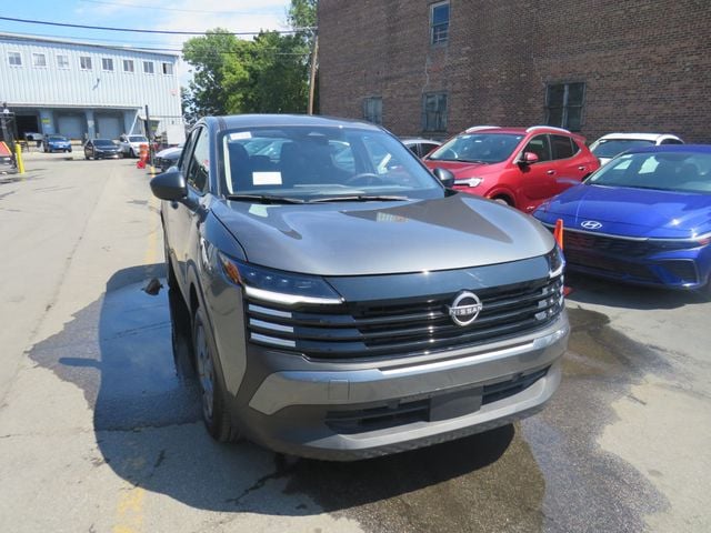2025 Nissan Kicks S AWD - 23068347 - 2