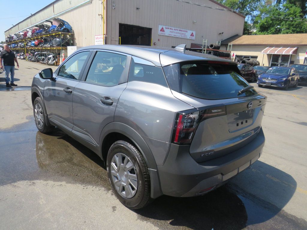 Nissan Kicks photo 6