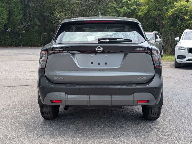 2025 Nissan Kicks 2.0 S AWD's photo