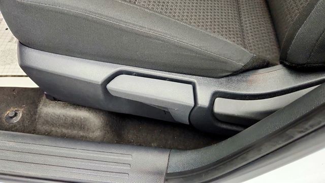 2025 Nissan Kicks S AWD - 23089212 - 9