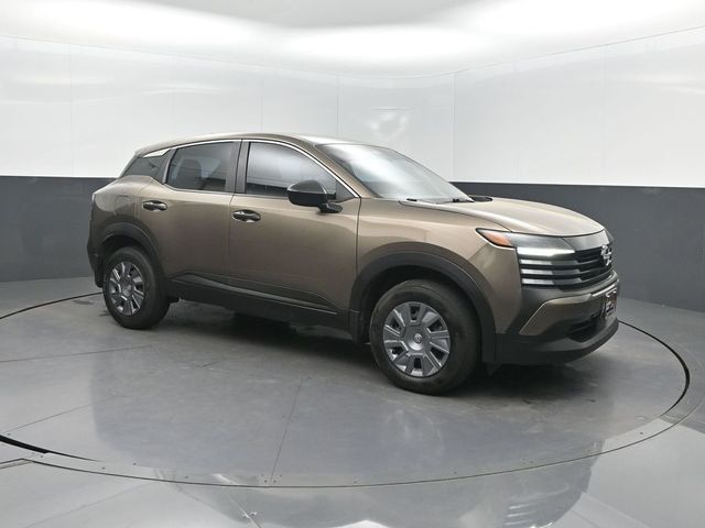 2025 Nissan Kicks S FWD - 22992685 - 28