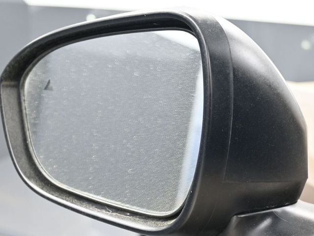 2025 Nissan Kicks S FWD - 22992685 - 4