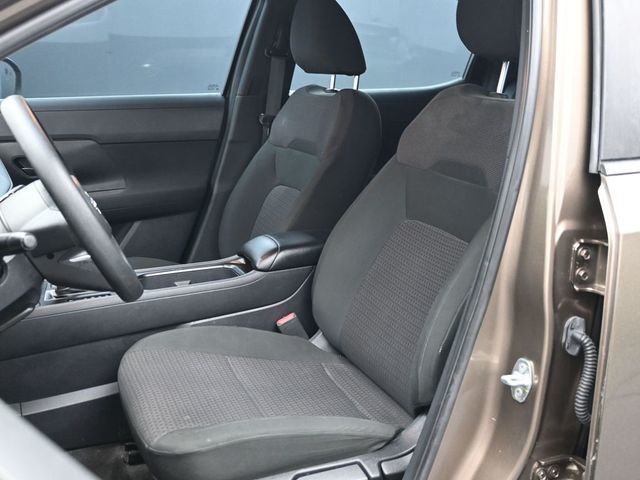 2025 Nissan Kicks S FWD - 22992685 - 5