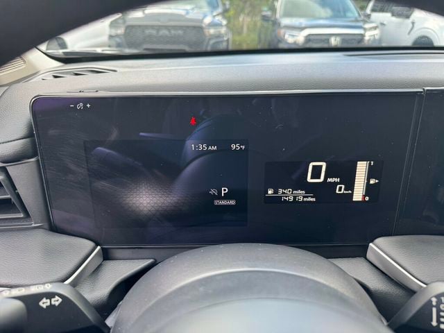 2025 Nissan Kicks S FWD - 23063747 - 3