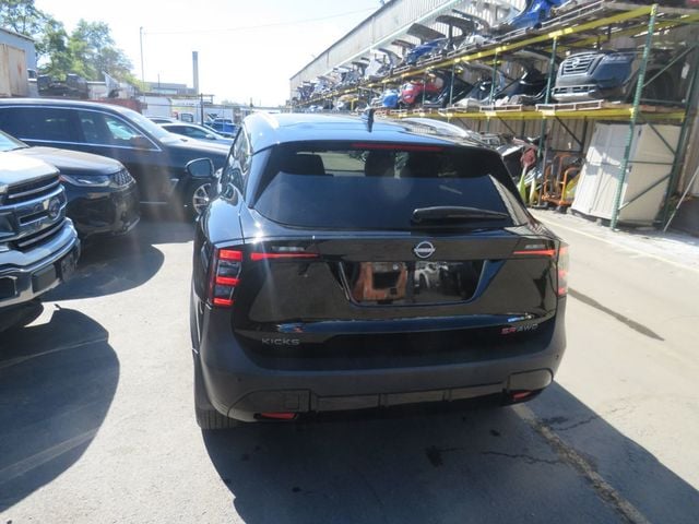 2025 Nissan Kicks SR AWD - 23092894 - 3