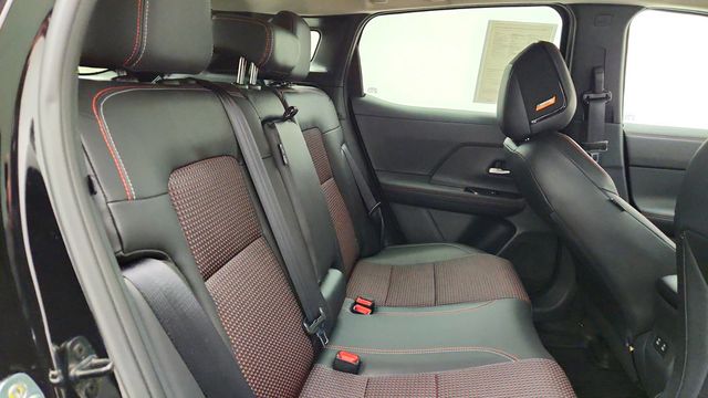 2025 Nissan Kicks SR AWD - 23094270 - 21