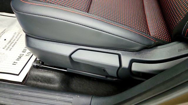 2025 Nissan Kicks SR AWD w/ Illumination Pkg & Electronics Pkg - 23073898 - 9