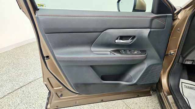 2025 Nissan Kicks SR AWD w/ Illumination Pkg & Electronics Pkg - 23073898 - 10