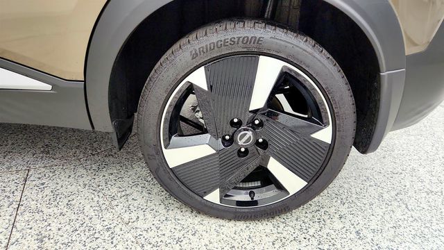 2025 Nissan Kicks SR AWD w/ Illumination Pkg & Electronics Pkg - 23073898 - 8