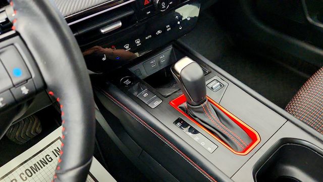 2025 Nissan Kicks SR AWD w/ Premium Package & 19'' Wheels - 23019086 - 16