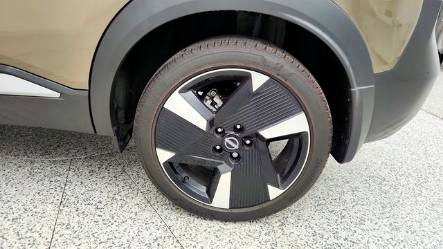 2025 Nissan Kicks SR AWD w/ Premium Package & 19'' Wheels - 23019086 - 8