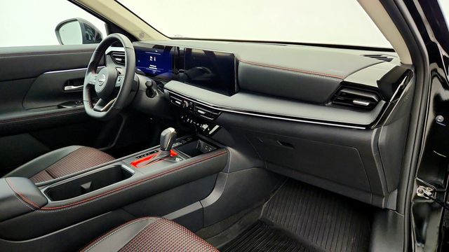 2025 Nissan Kicks SR AWD w/ Premium Package, Bose Audio & Panoramic Moonroof - 23094270 - 23