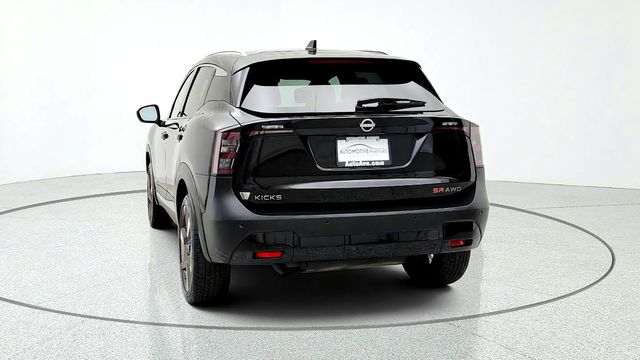 2025 Nissan Kicks SR AWD w/ Premium Package, Bose Audio & Panoramic Moonroof - 23094270 - 5