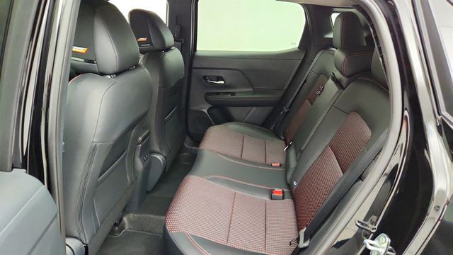 2025 Nissan Kicks SR AWD w/ Premium Pkg - 23079154 - 18