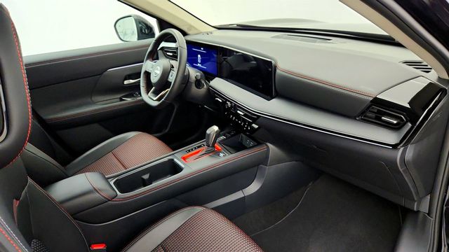 2025 Nissan Kicks SR AWD w/ Premium Pkg - 23079154 - 22
