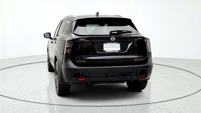 2025 Nissan Kicks SR AWD w/ Premium Pkg - 23079154 - 5