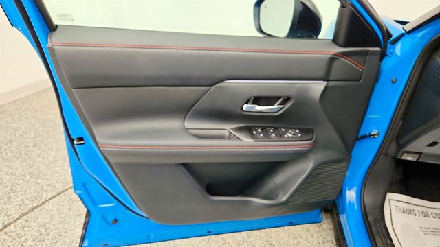 2025 Nissan Kicks SR AWD w/ Premium Pkg & Panoramic Headliner Illumination - 23028922 - 10