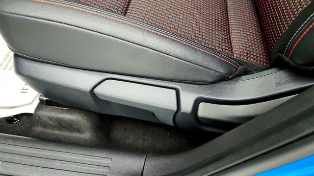 2025 Nissan Kicks SR AWD w/ Premium Pkg & Panoramic Headliner Illumination - 23028922 - 11