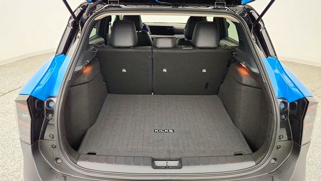2025 Nissan Kicks SR AWD w/ Premium Pkg & Panoramic Headliner Illumination - 23028922 - 22