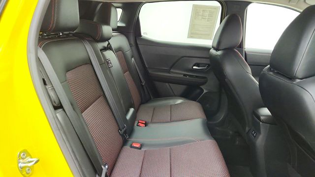 2025 Nissan Kicks SR FWD - 23094162 - 21