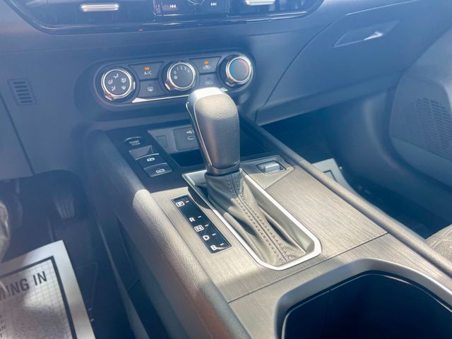 2025 NISSAN KICKS SV - 23014438 - 13